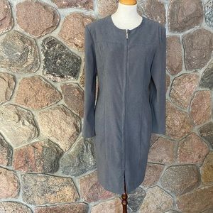 Beautiful Anne Brooks long sleeved zip up dress.